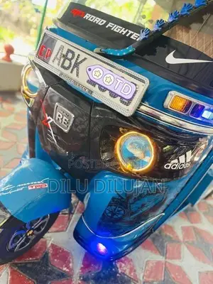 Bajaj RE Three Wheel 2016
