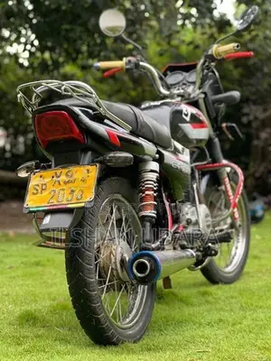 Bajaj CT100 2012