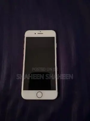 Apple iPhone 8 (Used)