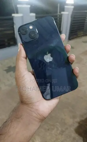 Apple iPhone 13 (Used)