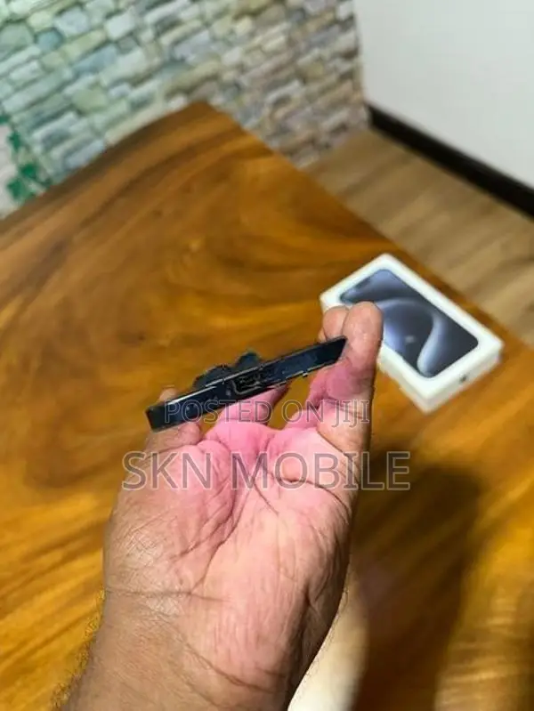 Apple iPhone 15 Pro 256GB (Used)