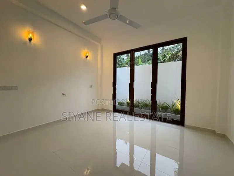 Modern Brand New House For Sale Athurugiriya