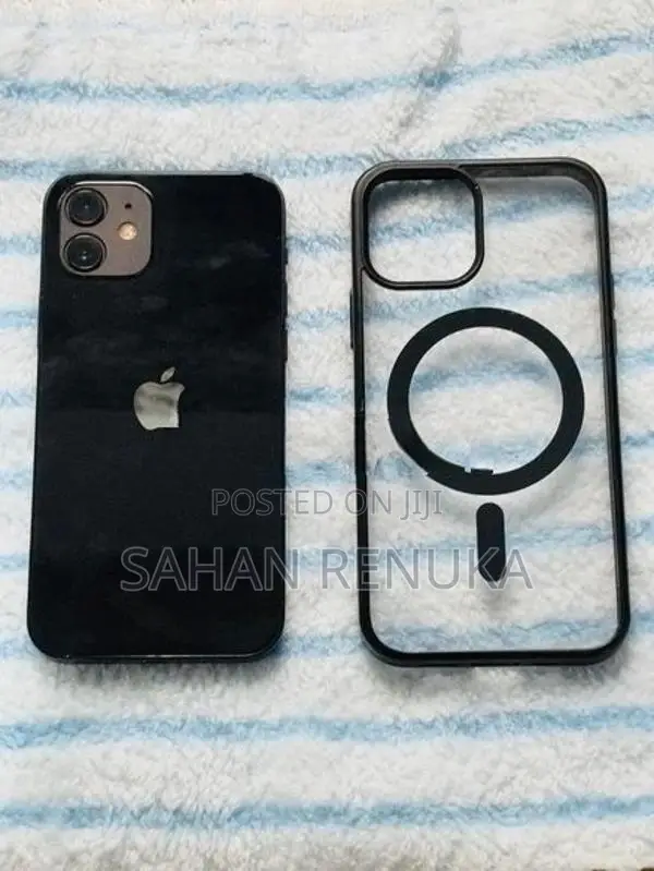 Apple iPhone 12 (Used)