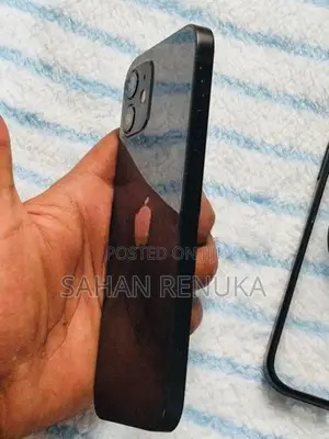 Apple iPhone 12 (Used)