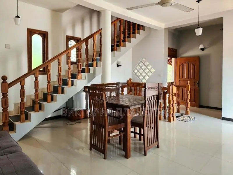 8-Bedroom Villa for Sale Near Mirissa