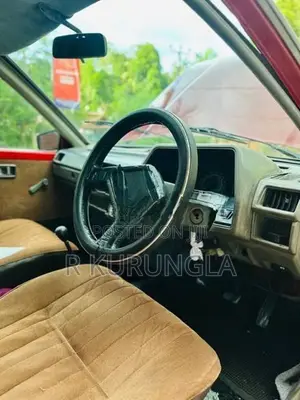 Nissan Sunny B11 1982