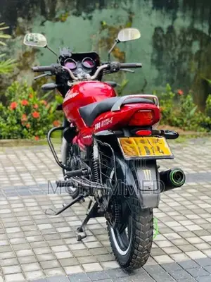 Bajaj Pulsar 180 2006