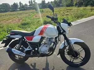Bajaj V15 2016