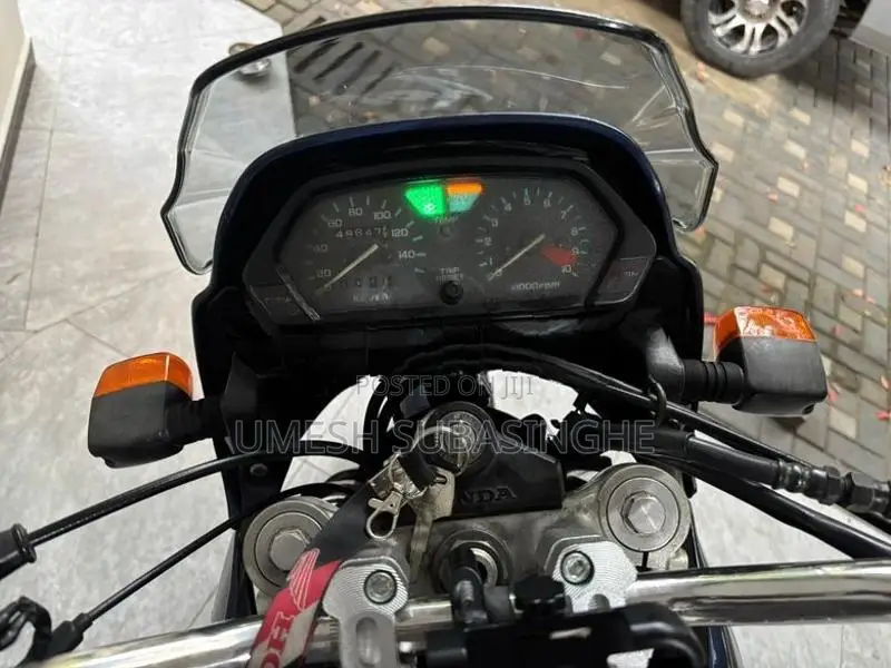 Honda AX1 2003