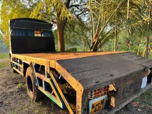 Tata SE 1613 2004