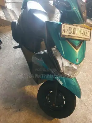 Yamaha Ray 2016