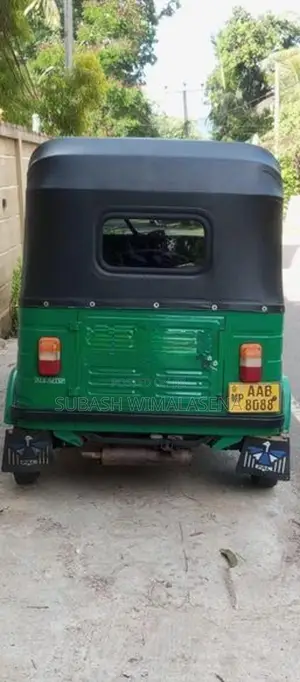Bajaj RE 2012