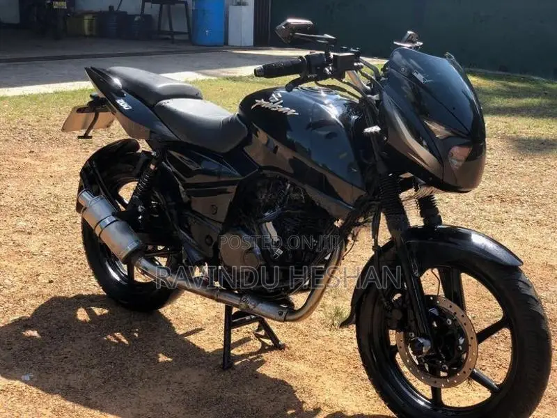 Bajaj Pulsar 200 2007