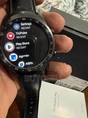 TIKWATCH PRO dual display japan