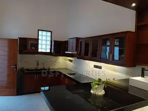 A BRAND NEW SINGALE STORY HOUSE In WALKING DISTANCE HIGH LEVEL ROAD