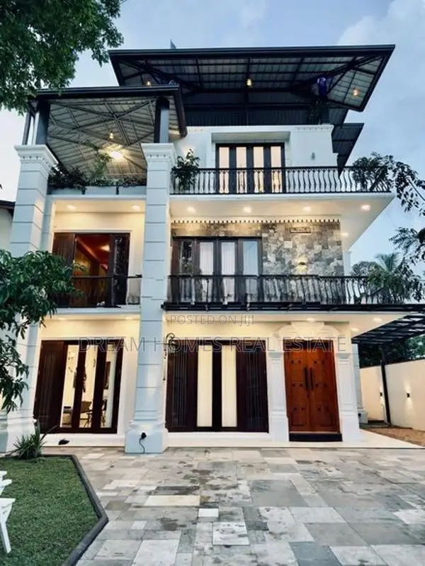 Ultra-Luxury 4-Storey Modern Residence for Sale – Kottawa