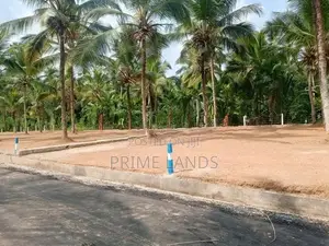 ගම්පහ බිම් කොටස් විකිණීමට