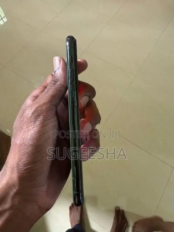 Apple iPhone 11 Pro (Used)
