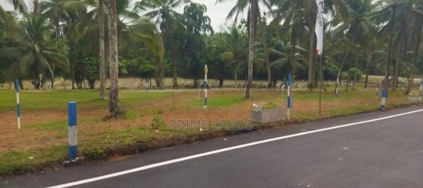 වේයන්ගොඩ මැදිව බිම්කොටස් විකිණීමට