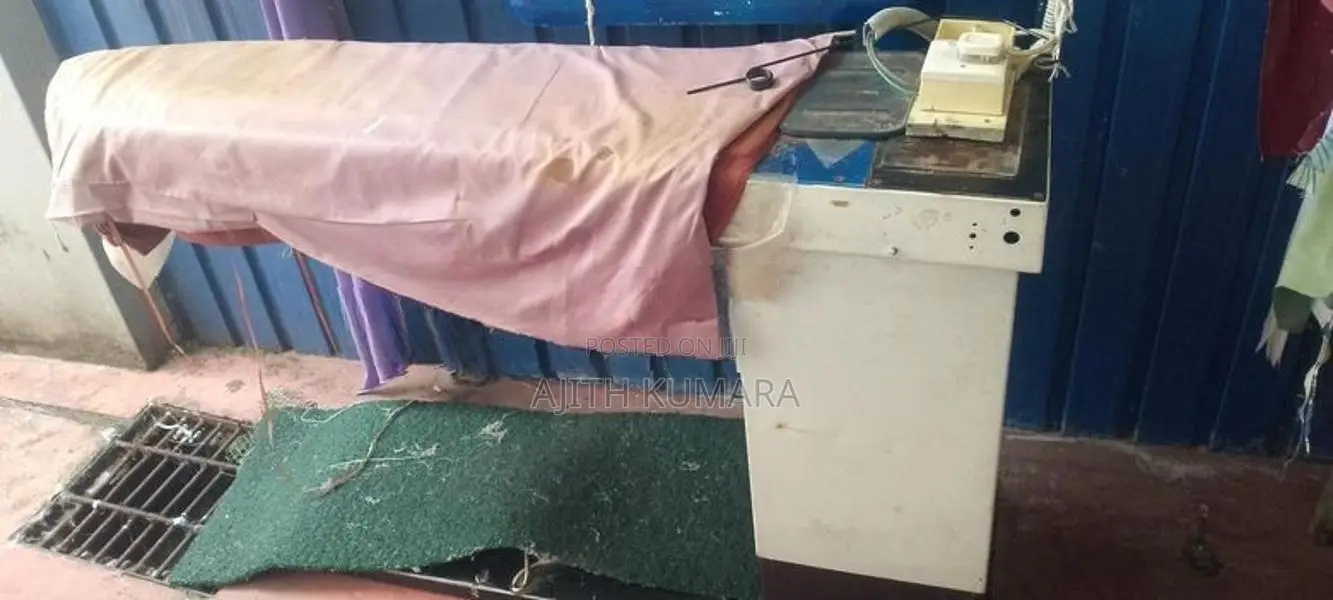 Garment Ironing Machine