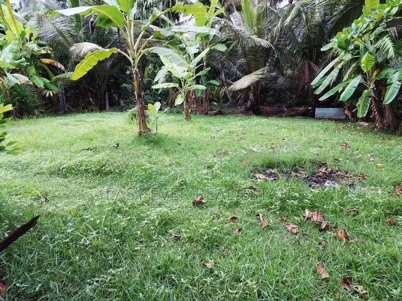 Land for Sale in Waththala