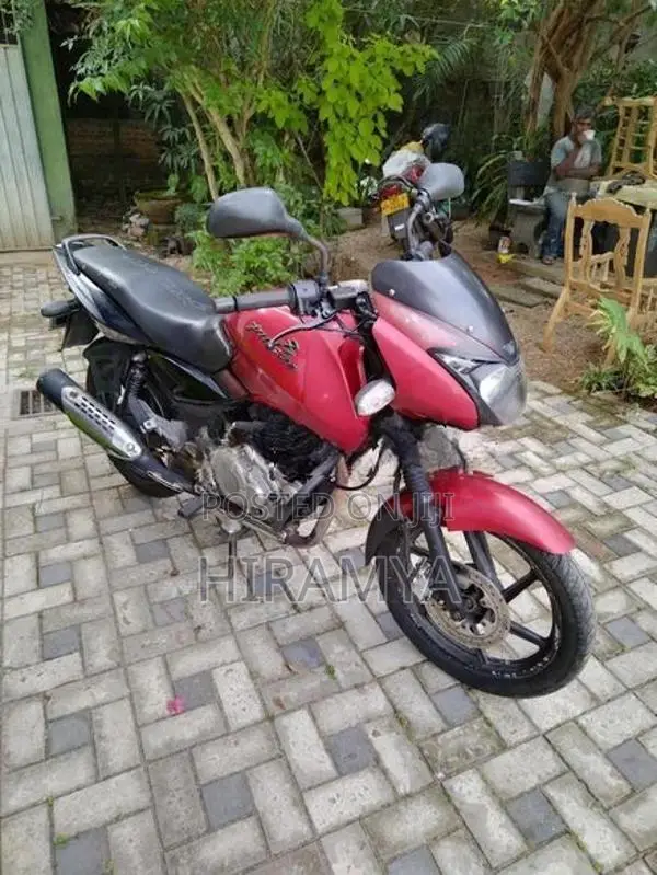 Bajaj Pulsar 150 2012