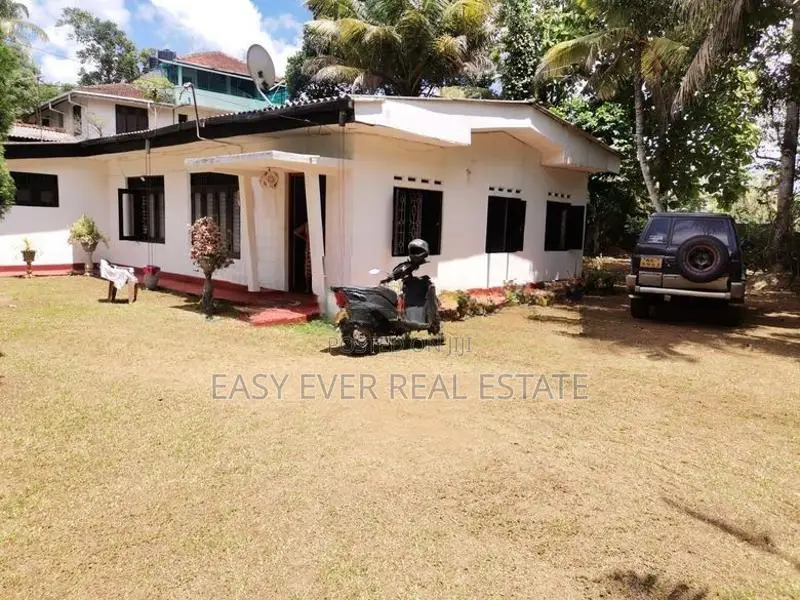 Land for Sale in Kadawatha