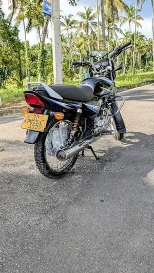Bajaj CT100 2005
