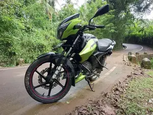 TVS Apache 2016