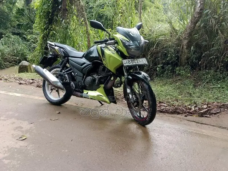 TVS Apache 2016