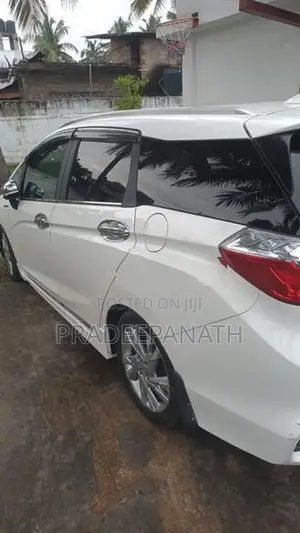 Honda Fit Shuttle GP7 2017