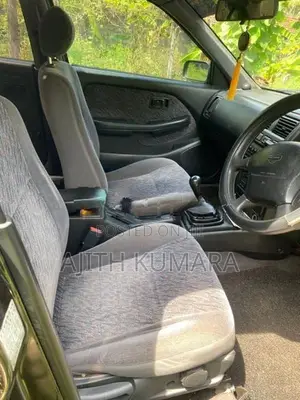 Nissan Pulsar 1996