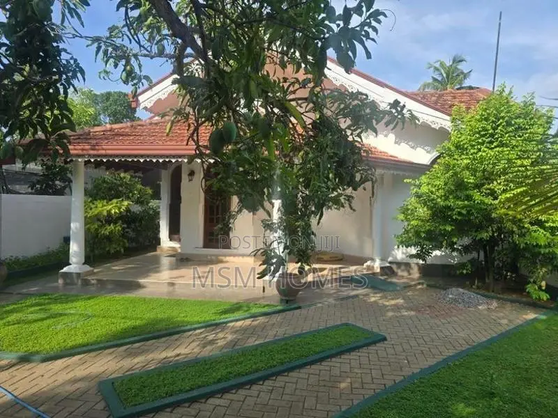 All Complete House For Sale in Negombo