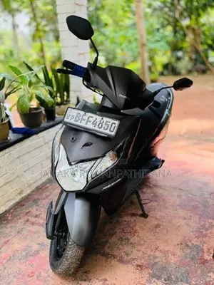 Honda Dio 2017