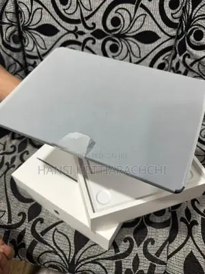 Apple Mac Book Air M5