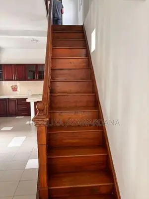 Upstairs House for Rent Mount Lavinia