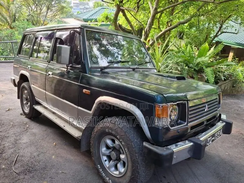 Mitsubishi Pajero 1985