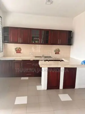 Upstairs House for Rent Mount Lavinia