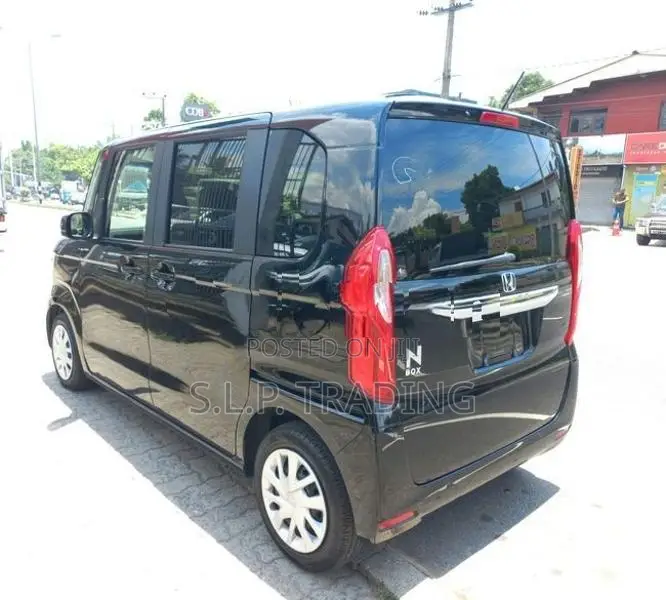 Honda N-Box Power Door 2023