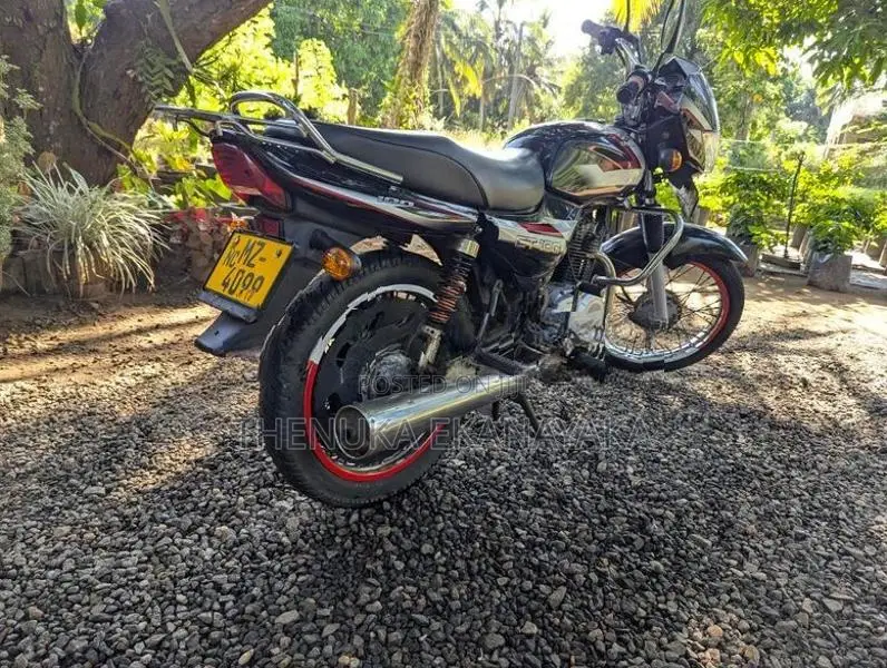 Bajaj CT100 2006