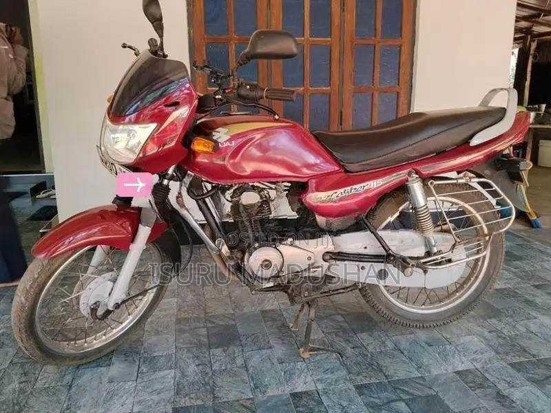 Bajaj Caliber 2005