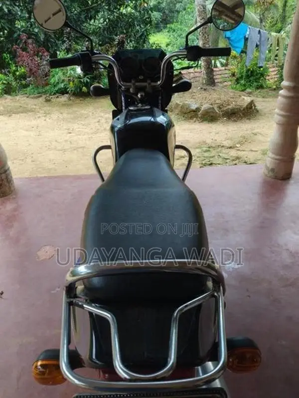 Bajaj CT100 2006