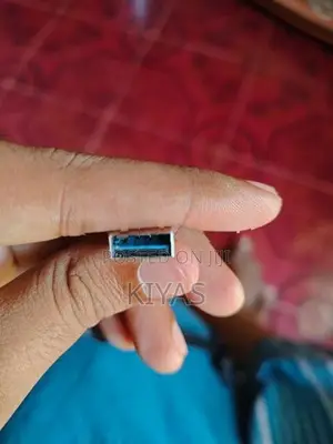 Pendrive (64GB)