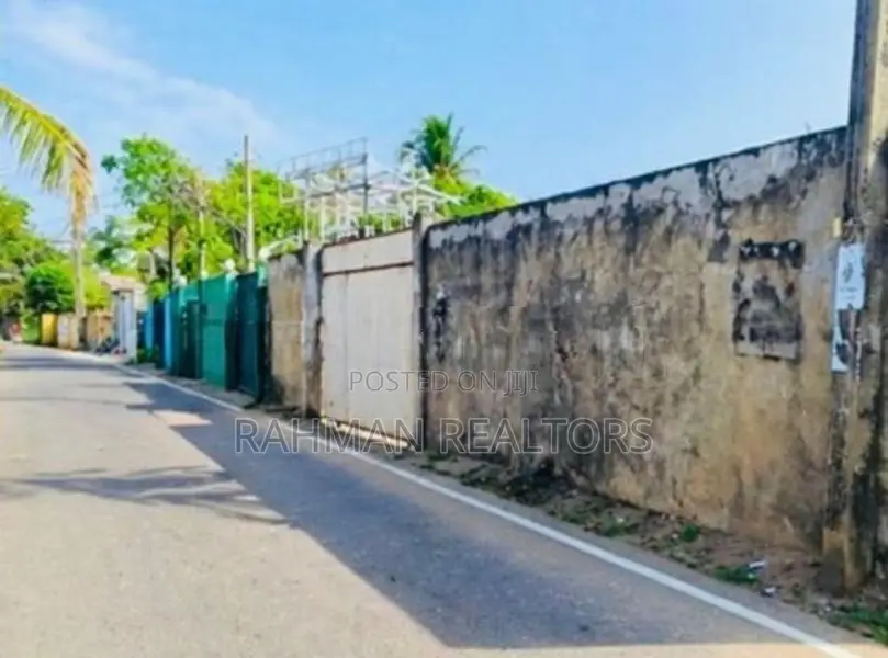 Prime Exclusive Land For Sale at Mount Lavinia
