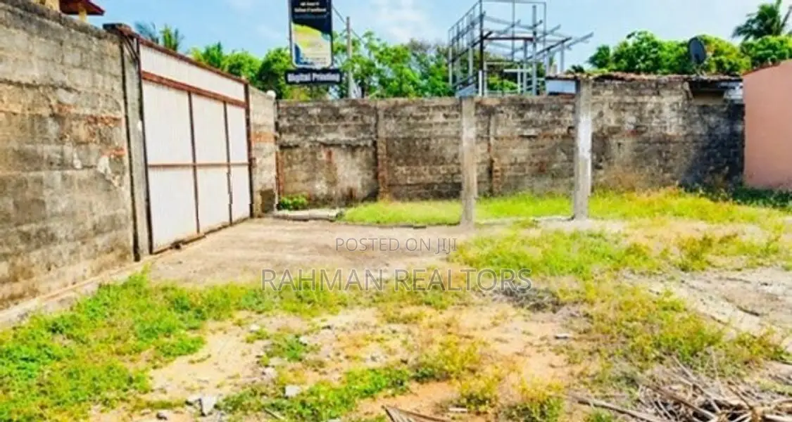 Prime Exclusive Land For Sale at Mount Lavinia