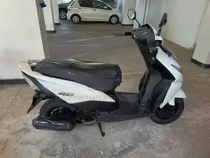 Honda Dio SCV110 2013