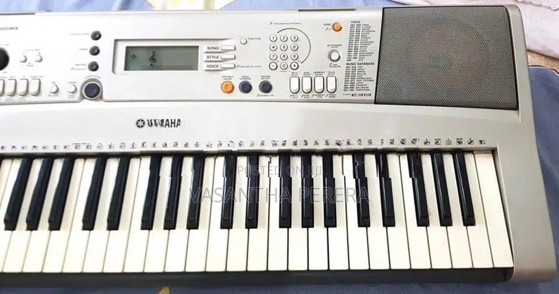 YAMAHA PSR E313 Key Board