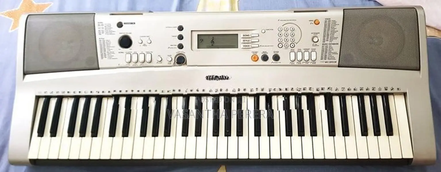 YAMAHA PSR E313 Key Board