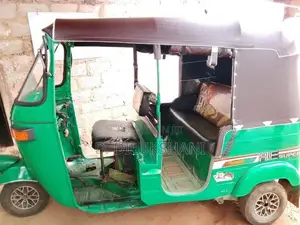 Bajaj RE 2006