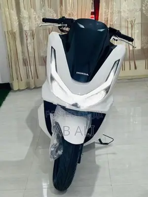 Honda PCX160 2025